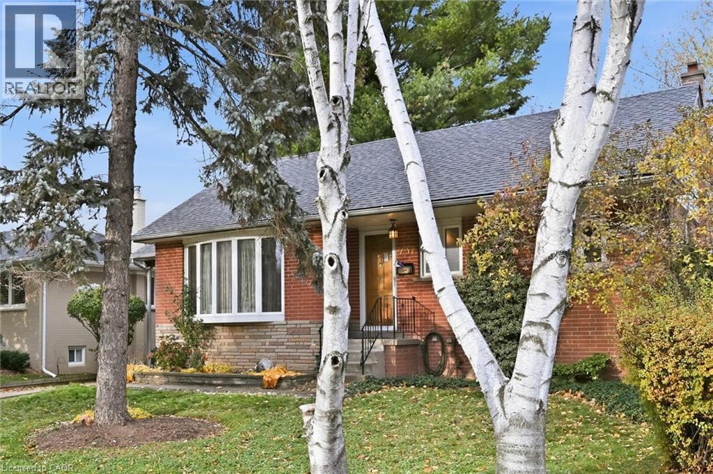 237 Mohawk Road, Oakville, Ontario L6L 2Z1 - Photo 2 - 40788346