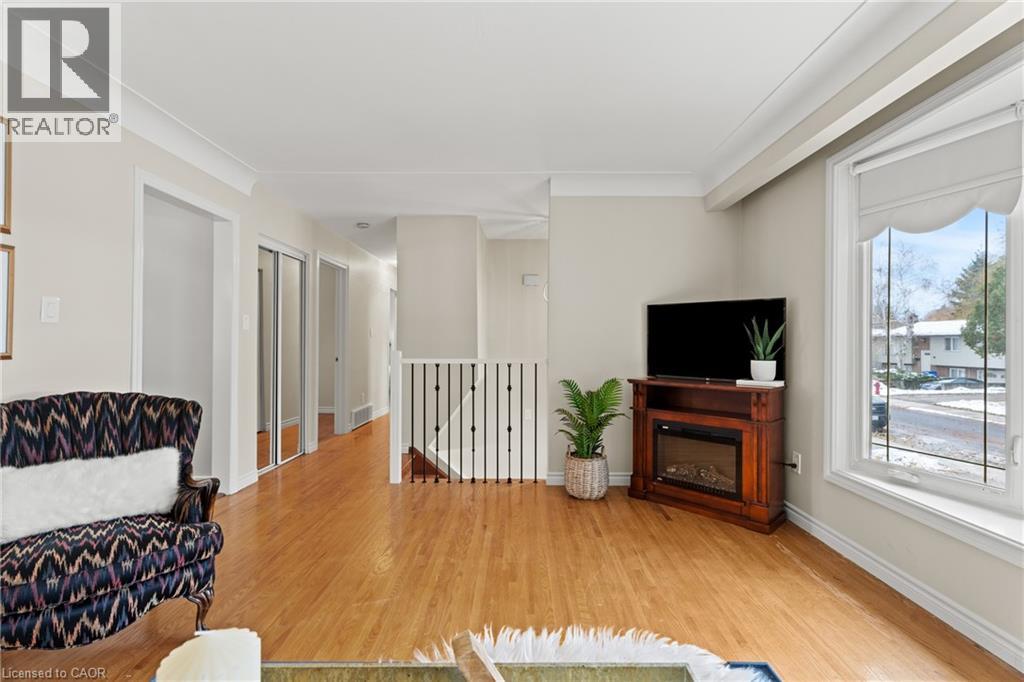 50 Graystone Drive, Hamilton, Ontario L9C 4R8 - Photo 6 - 40788336