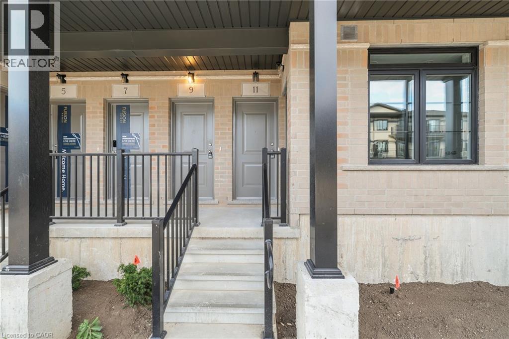 11 Lomond Lane, Kitchener, Ontario  N2R 1R7 - Photo 2 - 40788186