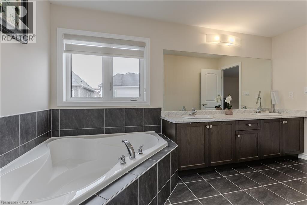 39 Mcwatters Street, Binbrook, Ontario  L0R 1C0 - Photo 29 - 40786987