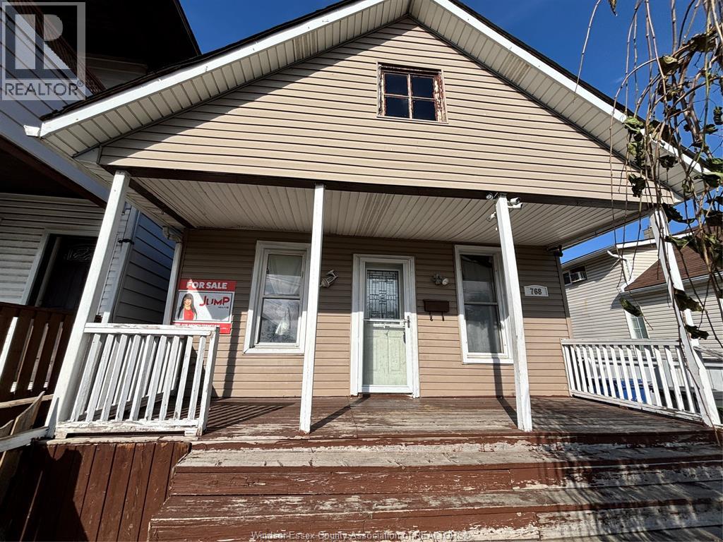 768 Brant, Windsor, Ontario  N9A 3E8 - Photo 1 - 25028797
