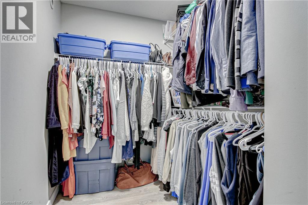 Photo 24 of 44 for 9 Clover Cir Circle