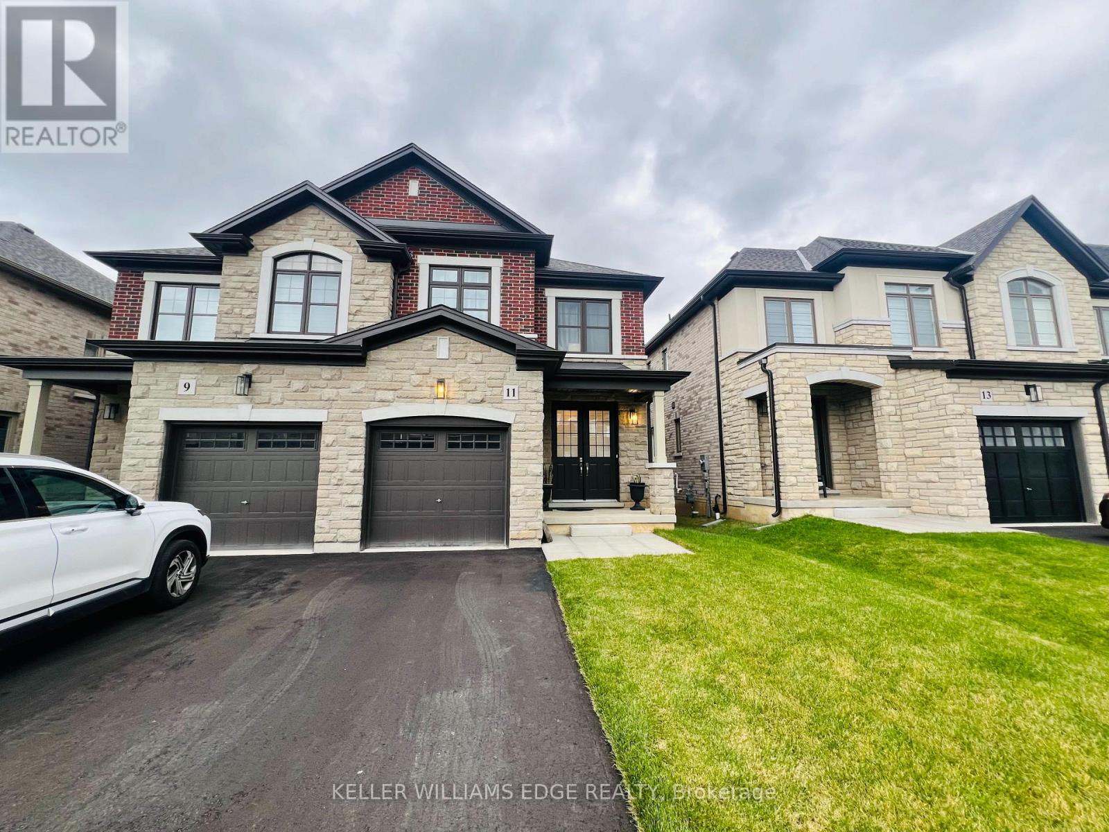 11 CHERRY BLOSSOM HEIGHTS, Hamilton, Ontario