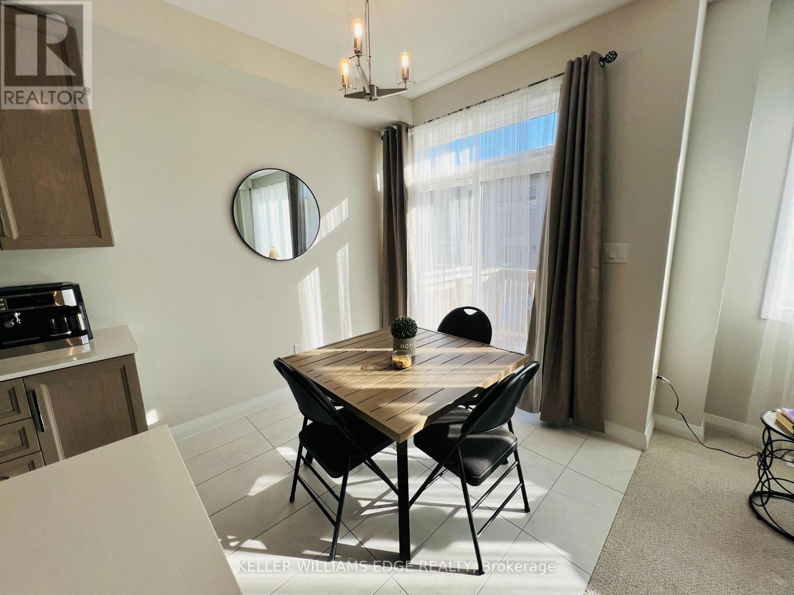 11 Cherry Blossom Heights, Hamilton, Ontario  L9B 0E9 - Photo 10 - X12545176