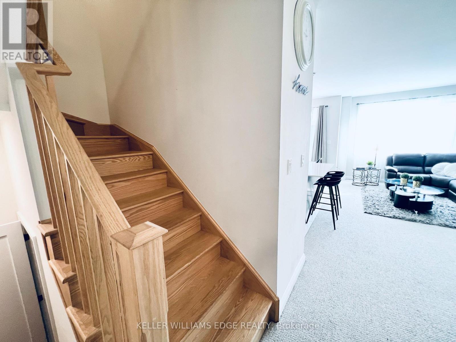 11 Cherry Blossom Heights, Hamilton, Ontario  L9B 0E9 - Photo 17 - X12545176