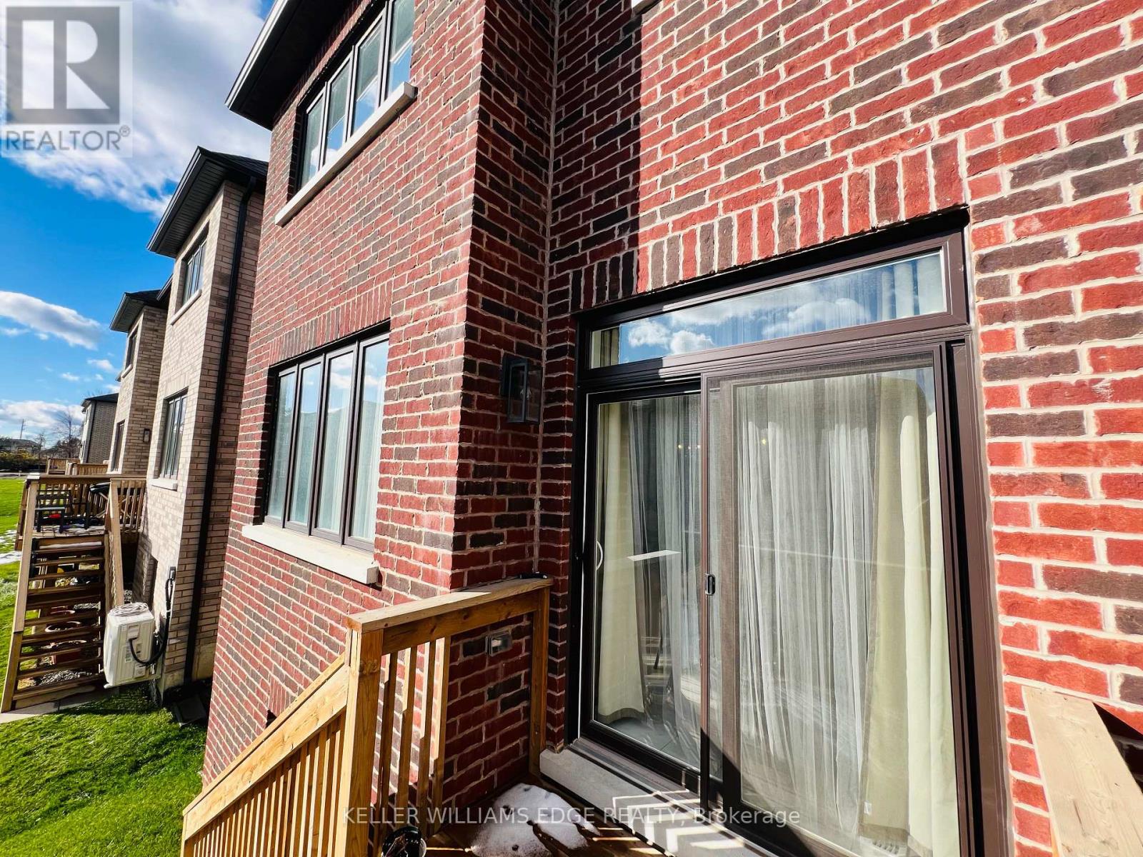 11 Cherry Blossom Heights, Hamilton, Ontario  L9B 0E9 - Photo 30 - X12545176