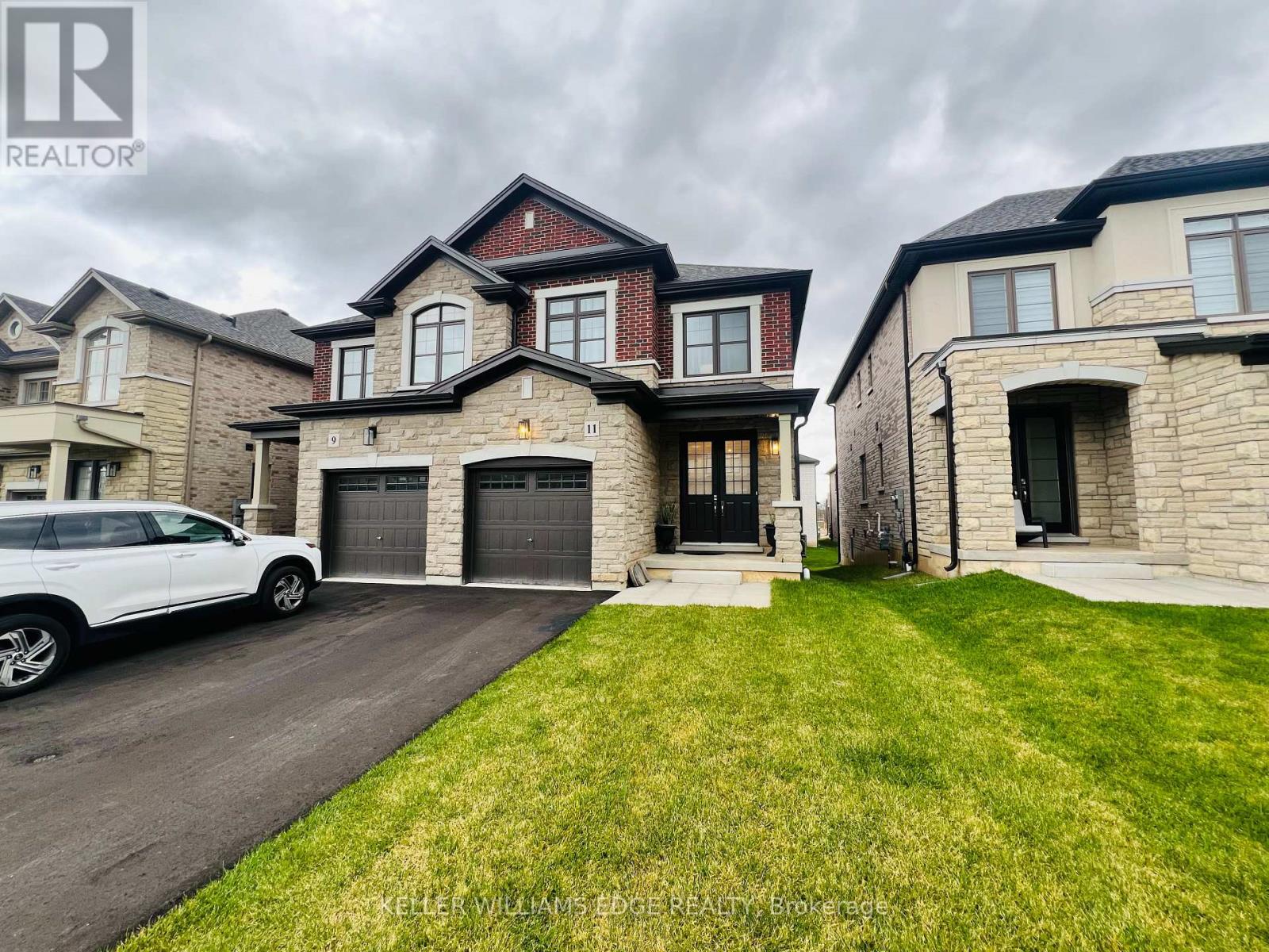 11 Cherry Blossom Heights, Hamilton, Ontario  L9B 0E9 - Photo 32 - X12545176