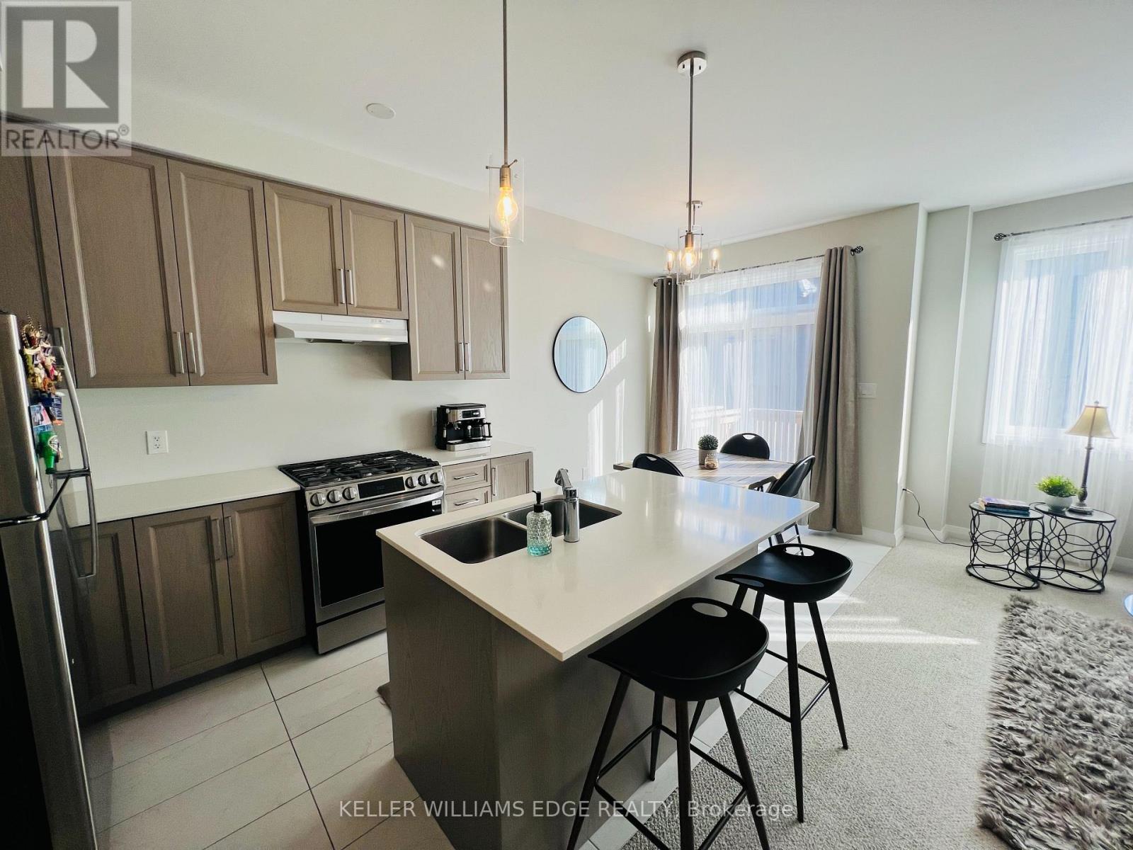 11 Cherry Blossom Heights, Hamilton, Ontario  L9B 0E9 - Photo 34 - X12545176