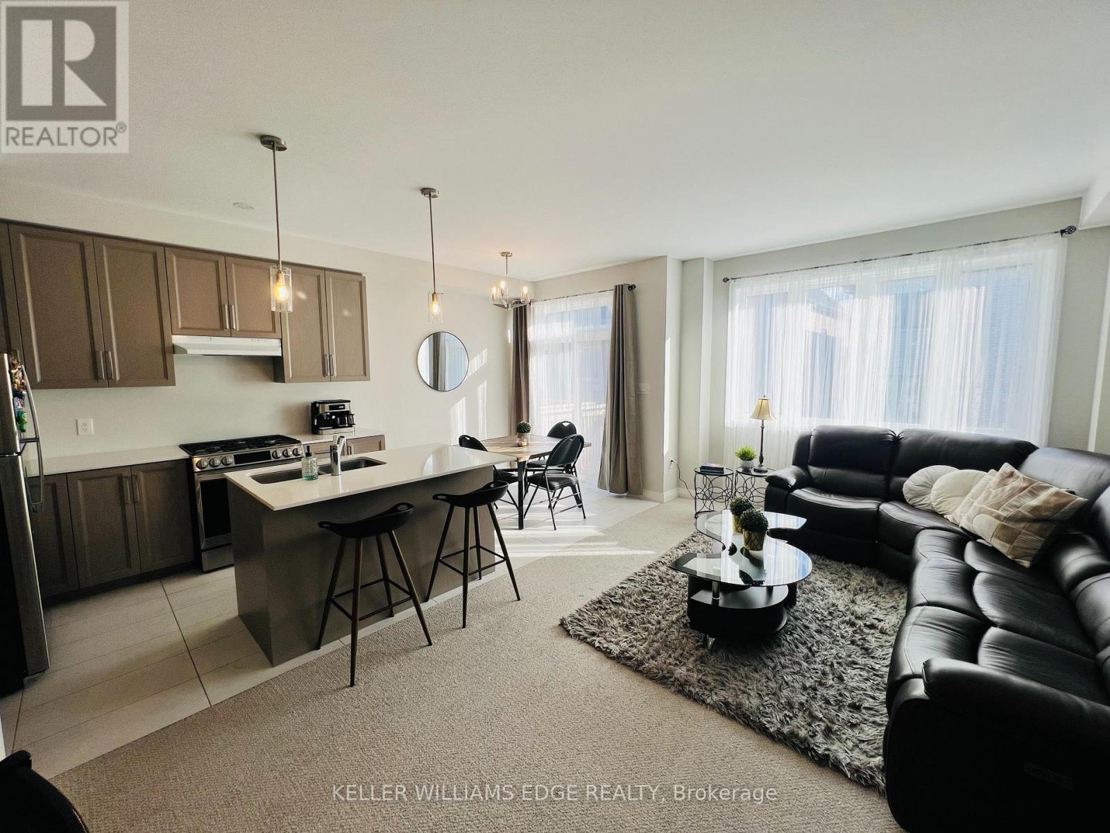 11 Cherry Blossom Heights, Hamilton, Ontario  L9B 0E9 - Photo 6 - X12545176