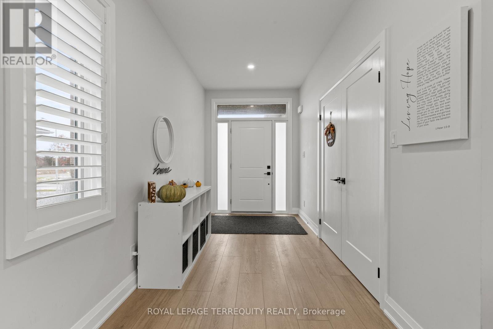 62 Peachleaf Lane, Norfolk, Ontario  N0E 1Y0 - Photo 4 - X12545270