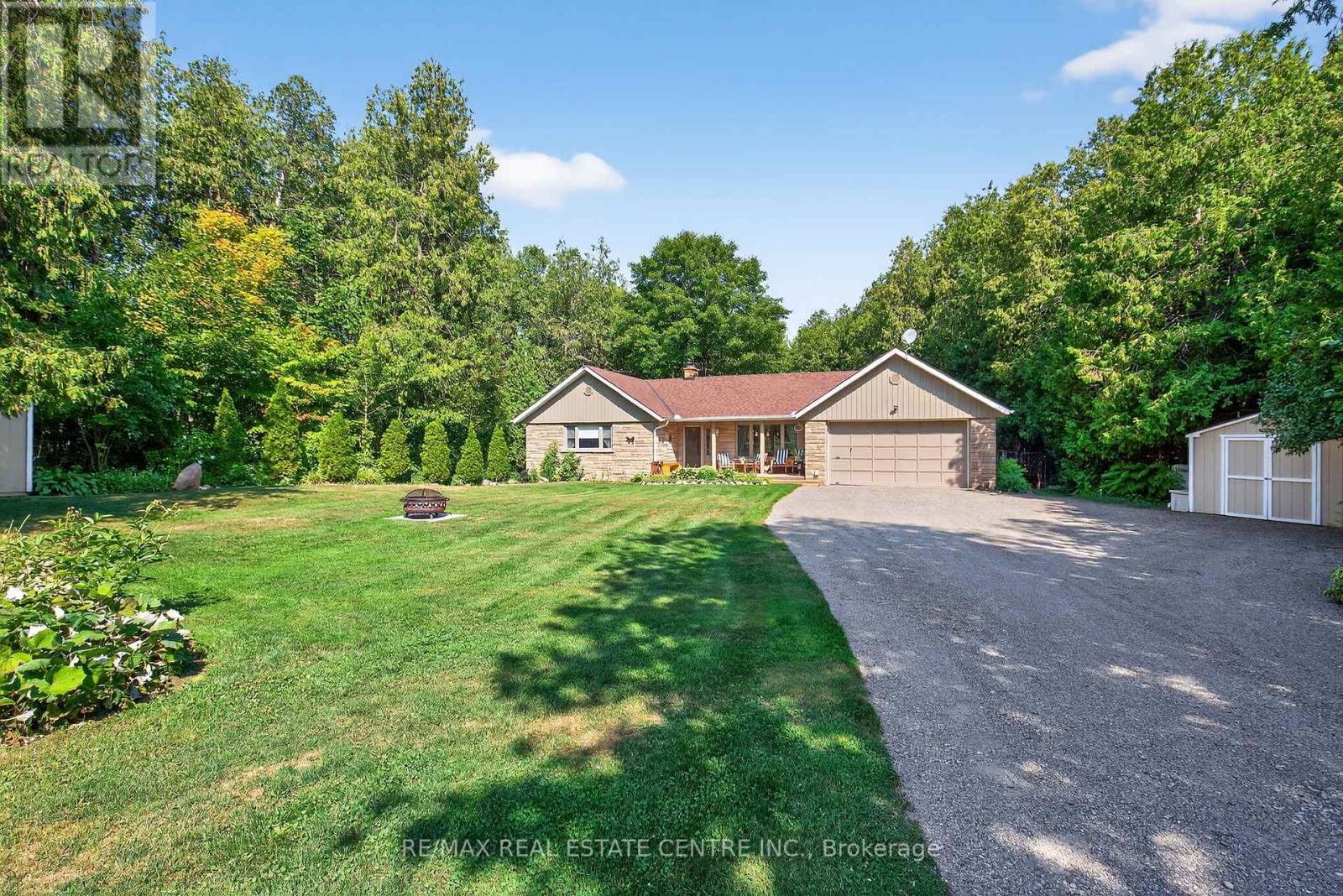 16 Cedar Lane, Mono, Ontario  L9W 6C8 - Photo 4 - X12545316