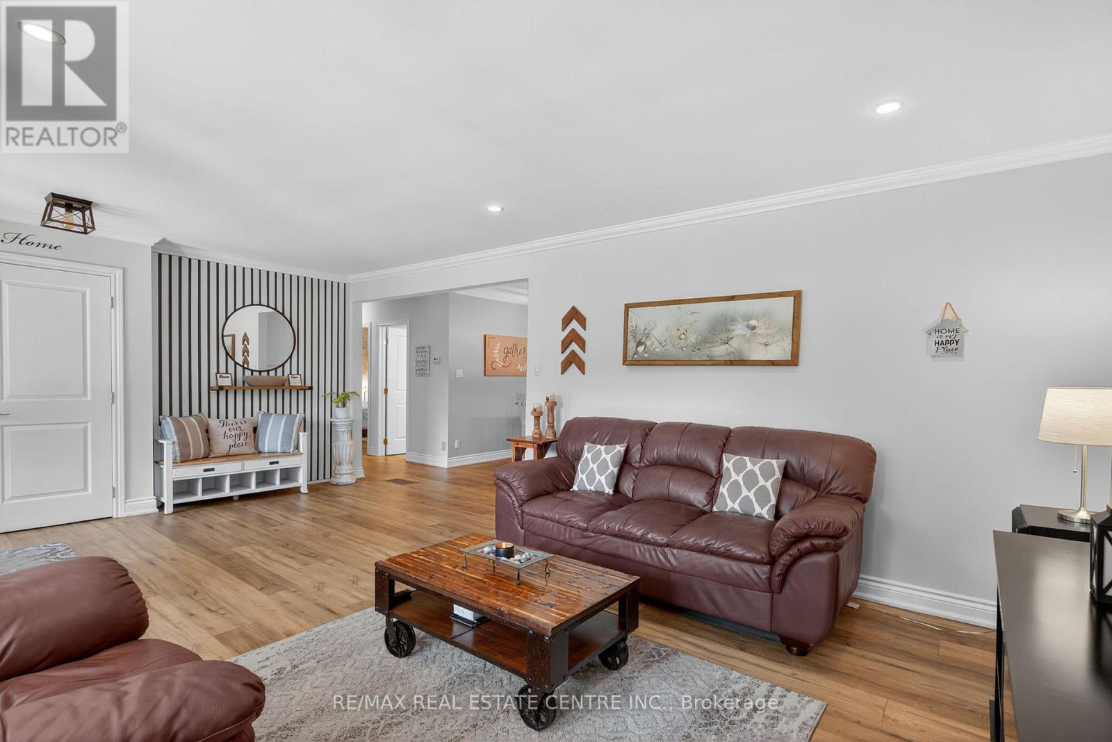 16 Cedar Lane, Mono, Ontario  L9W 6C8 - Photo 8 - X12545316