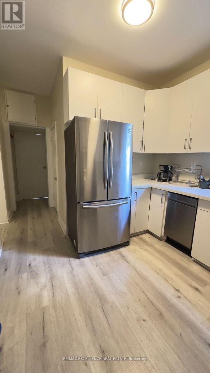 25 Barnesdale Avenue S, Hamilton, Ontario  L8M 2V1 - Photo 6 - X12545340