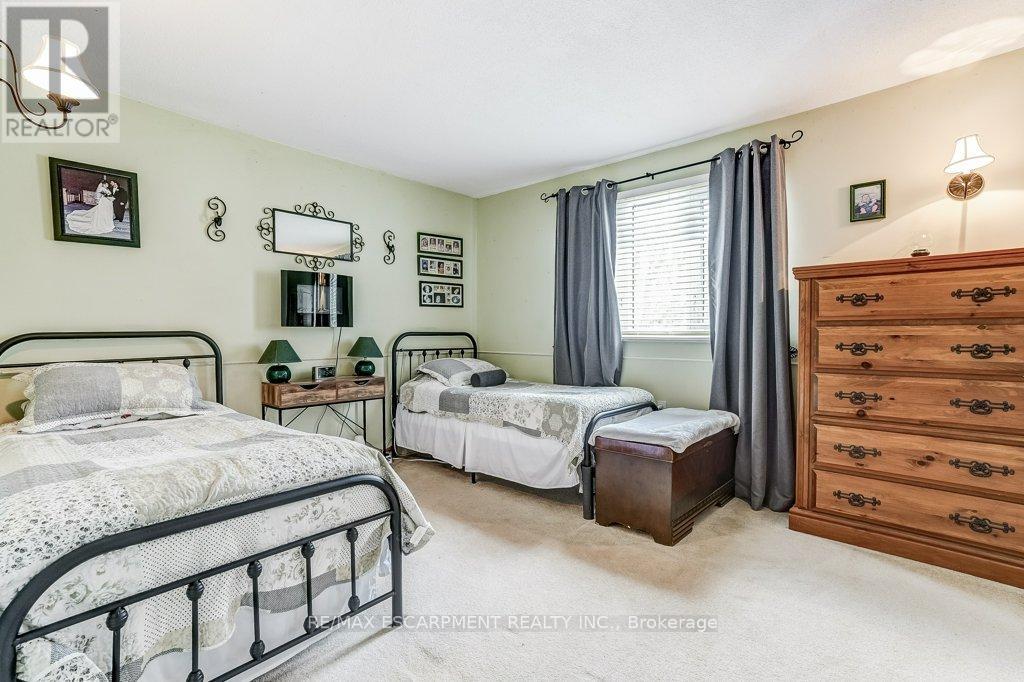 9188 Dickenson Road W, Hamilton, Ontario  L0R 1W0 - Photo 25 - X12545348