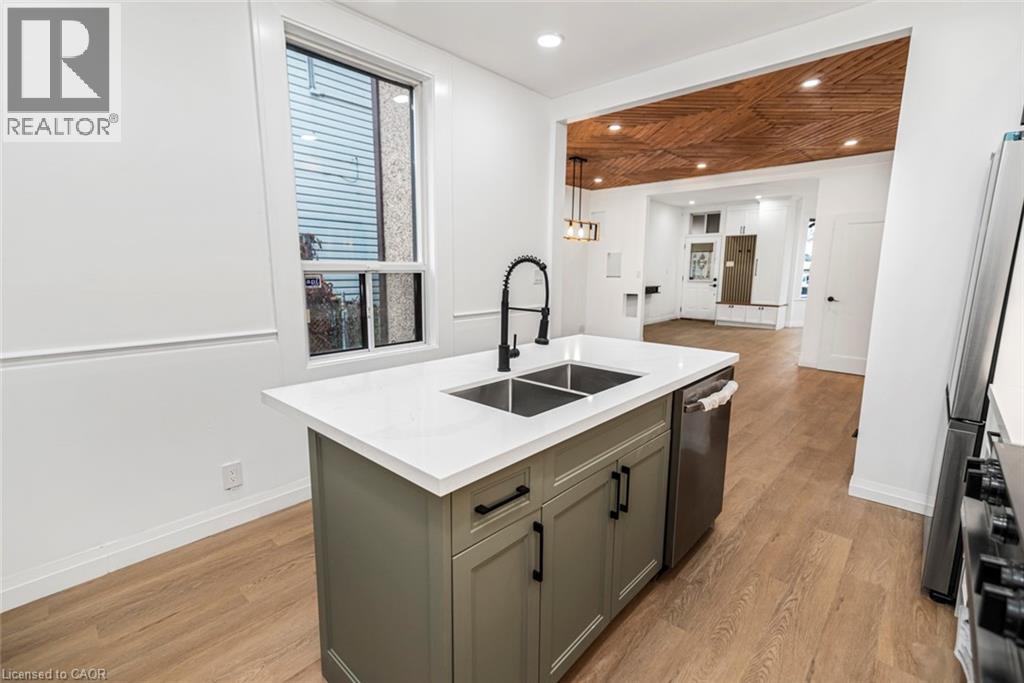 48 Aikman Avenue, Hamilton, Ontario  L8M 1P7 - Photo 6 - 40787960