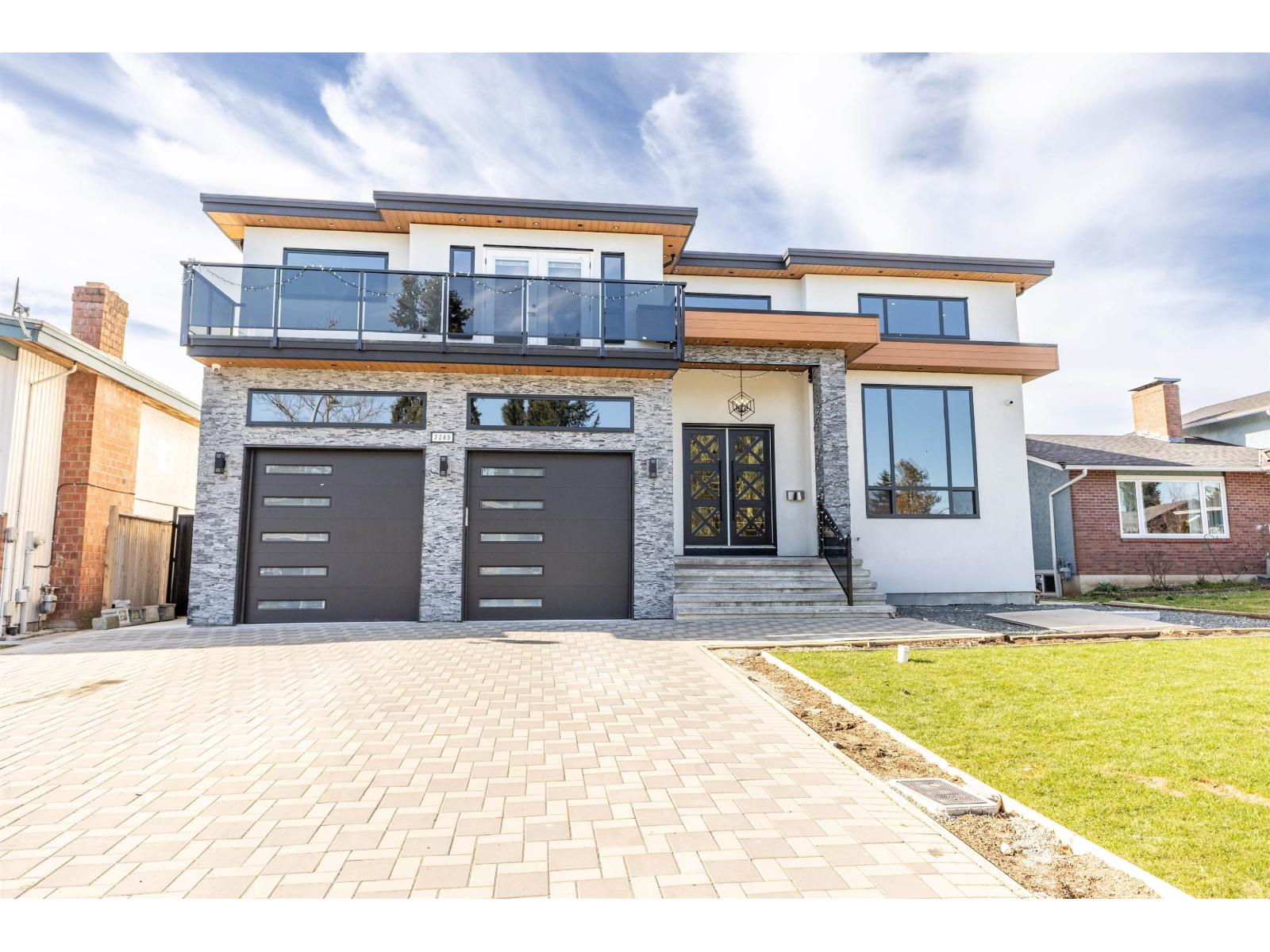 3265 Saturna Crescent, Abbotsford, British Columbia  V2T 4R9 - Photo 3 - R3067283