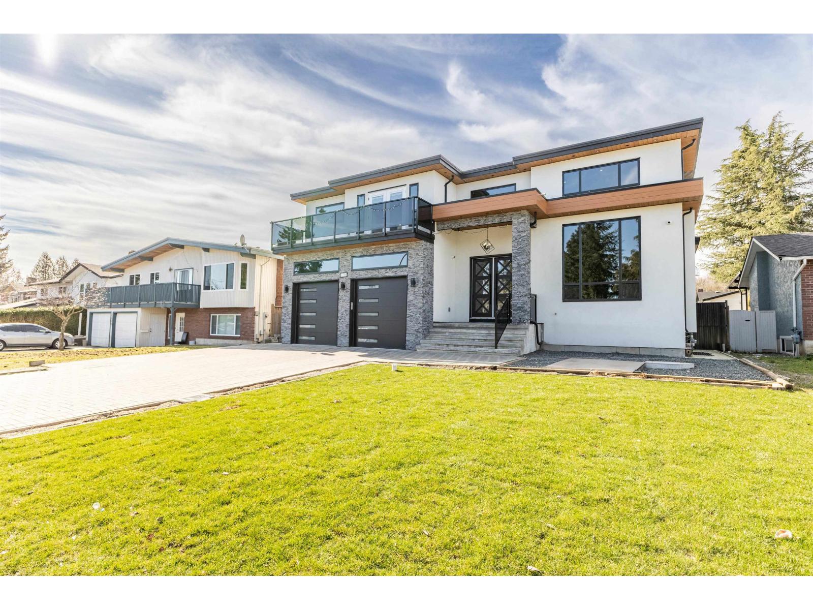 3265 Saturna Crescent, Abbotsford, British Columbia  V2T 4R9 - Photo 2 - R3067283