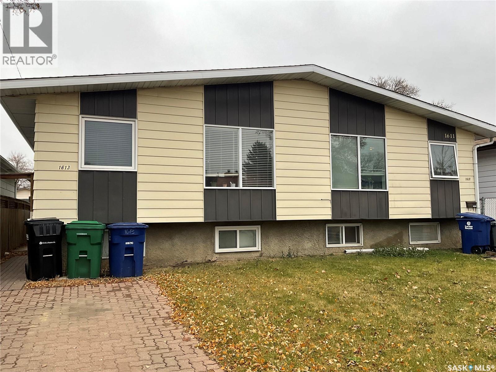 1611/1613 Laura AVENUE, Saskatoon, Saskatchewan