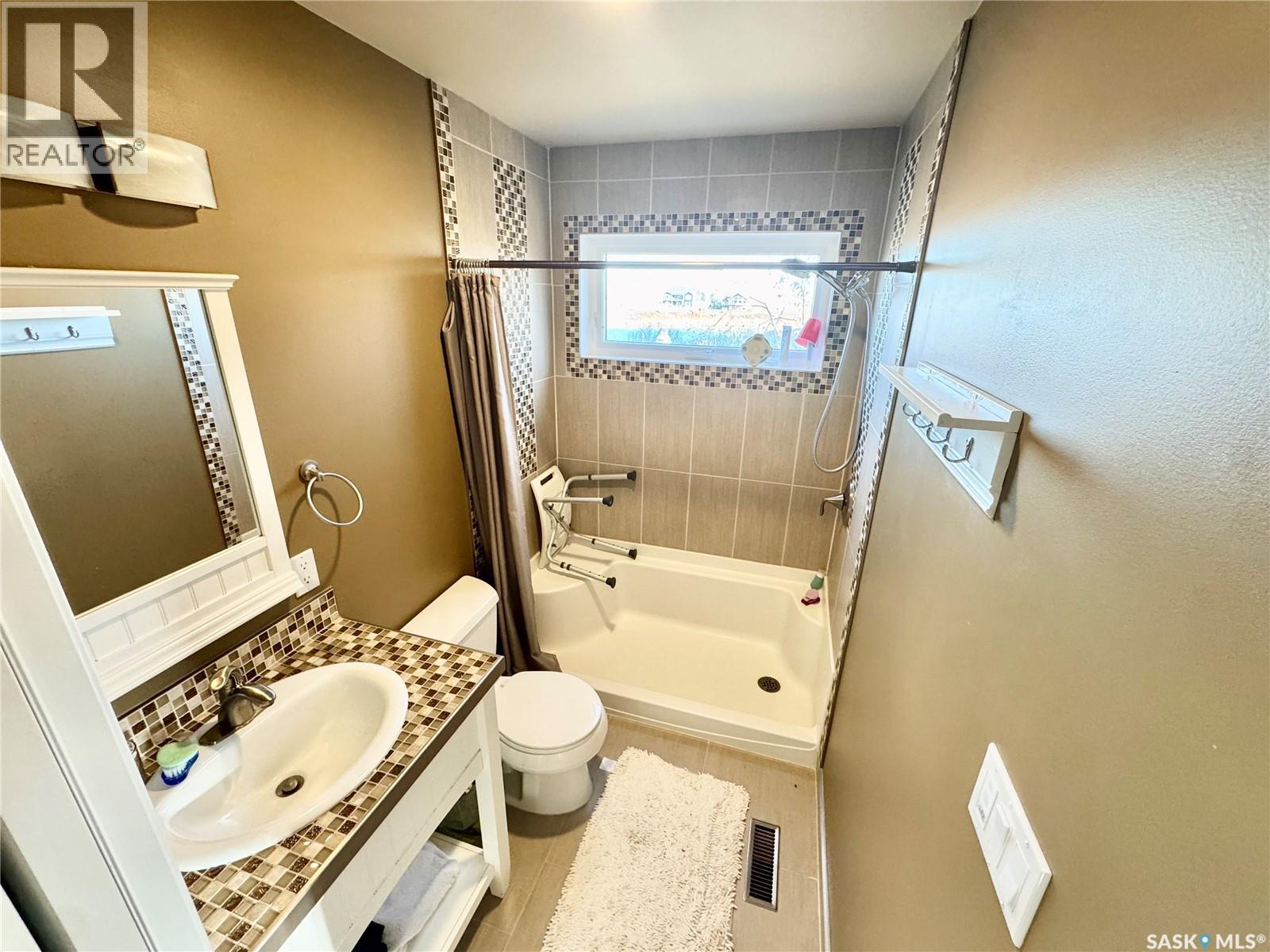 50 Marina Avenue, Mckillop Rm No. 220, Saskatchewan  S0G 4V0 - Photo 11 - SK023926