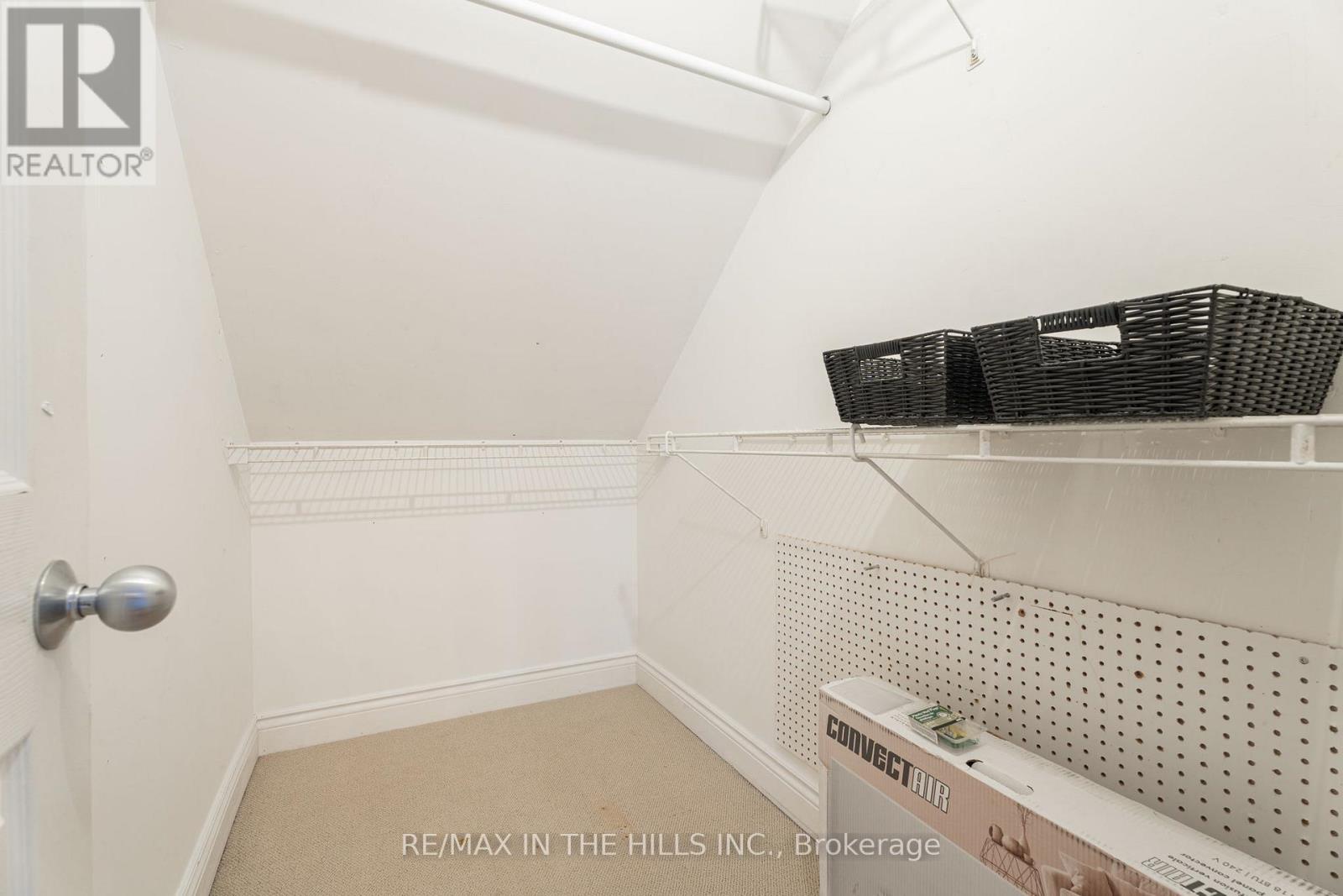 Upper Level - 165 Highbourne Road, Toronto, Ontario M5P 2J8 - Photo 23 - C12530138