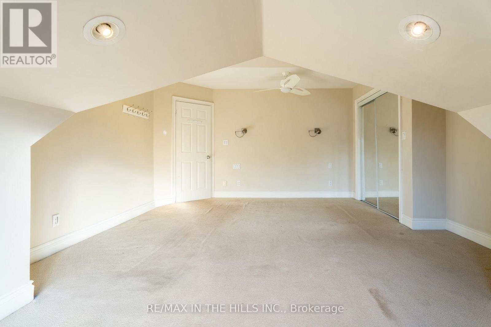 Upper Level - 165 Highbourne Road, Toronto, Ontario M5P 2J8 - Photo 17 - C12530138