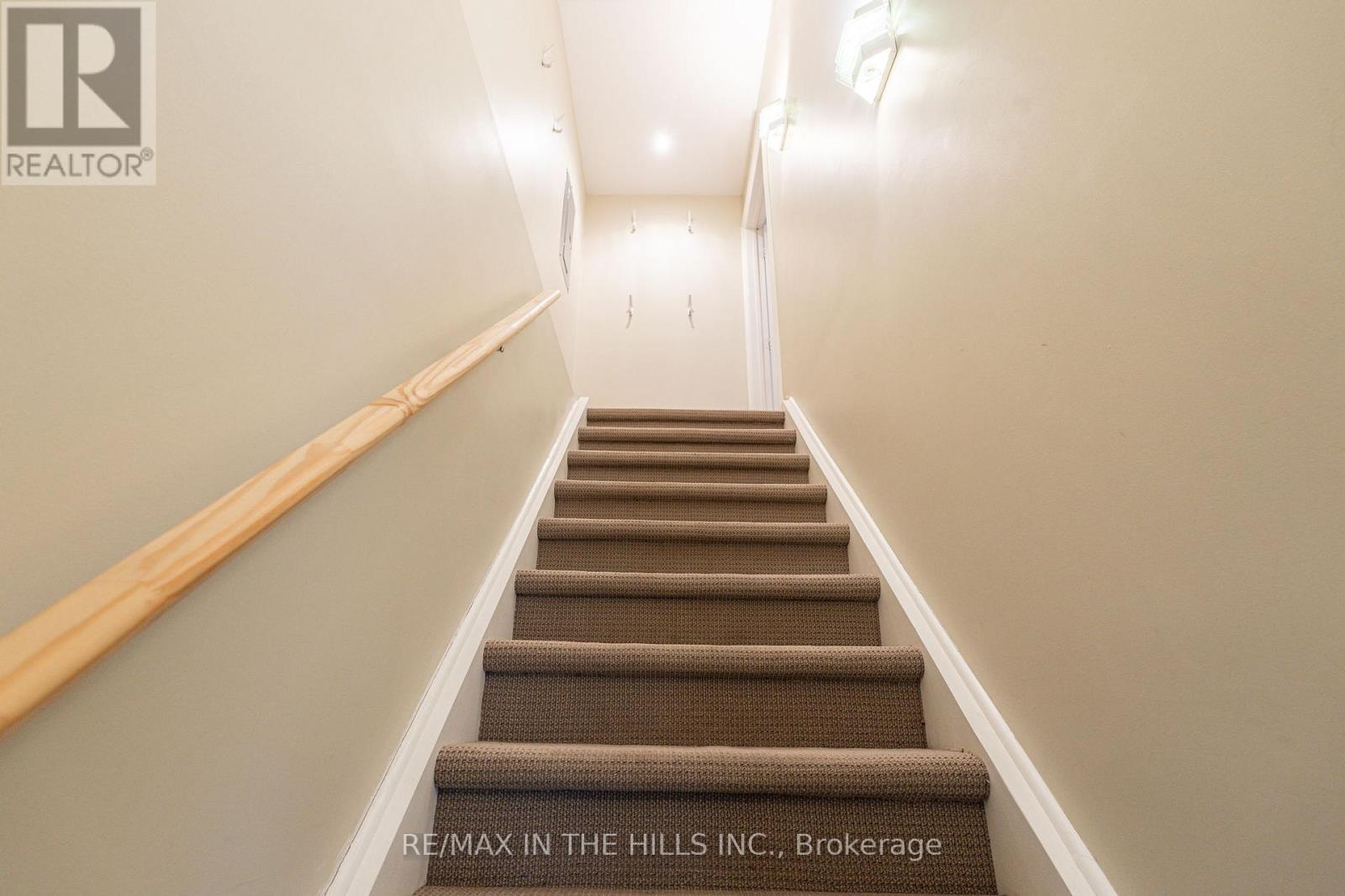 Upper Level - 165 Highbourne Road, Toronto, Ontario M5P 2J8 - Photo 26 - C12530138