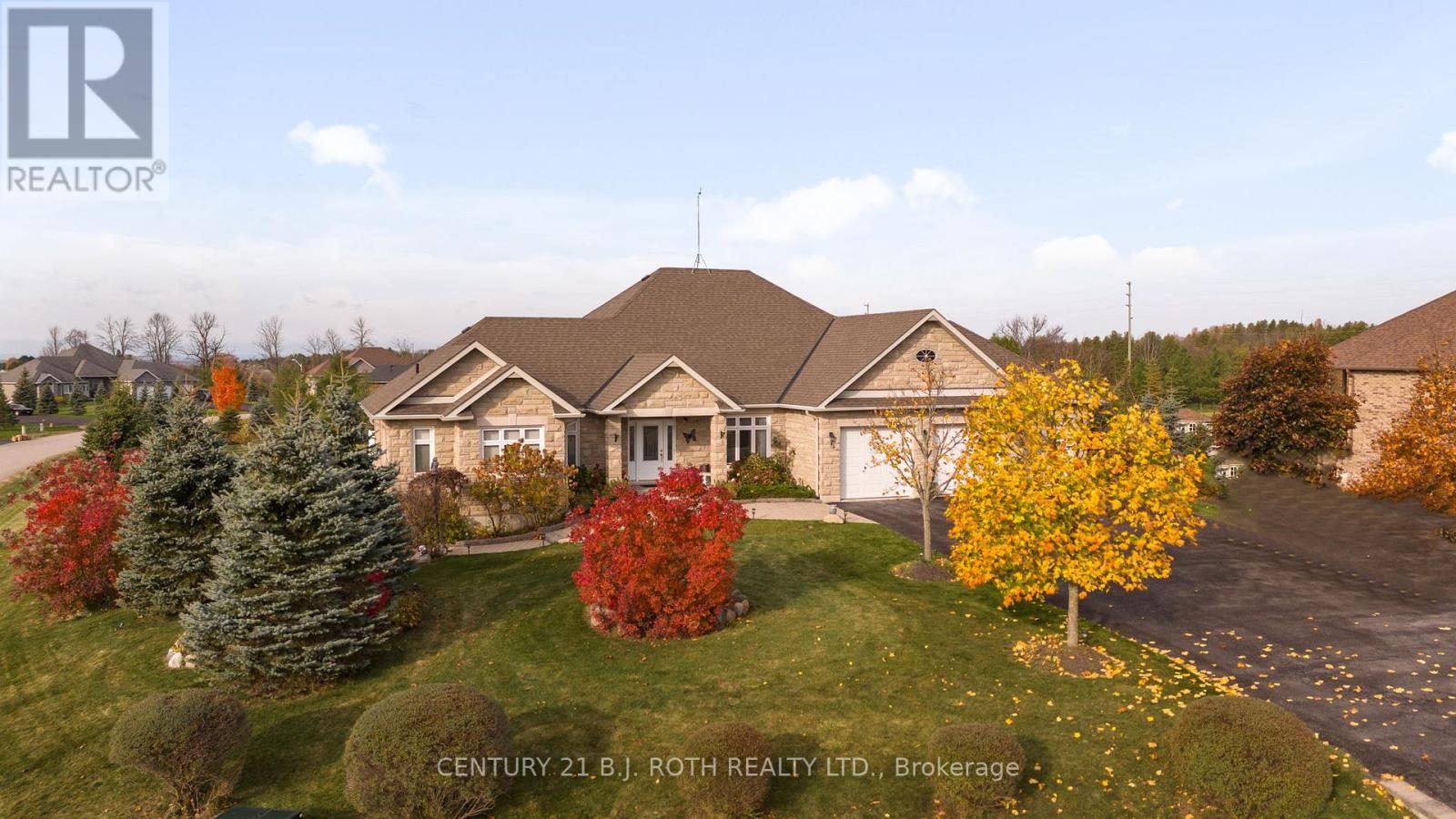 10 BROLLEY CRESCENT, Essa, Ontario