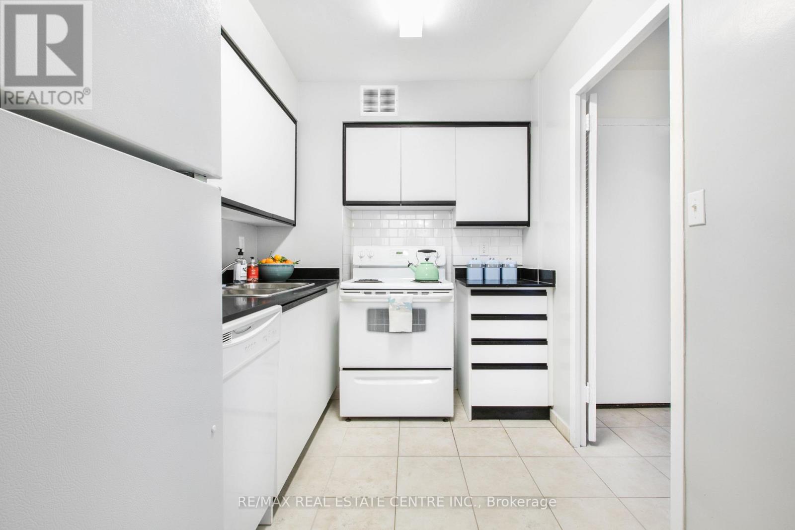 1507 - 150 Graydon Hall Drive, Toronto, Ontario  M3A 3B3 - Photo 12 - C12545430