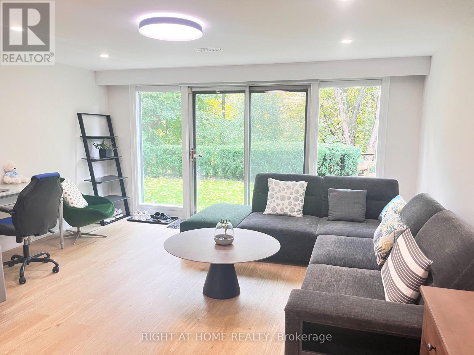 LOWER UNIT 2 - 7 WARLOCK CRESCENT, Toronto, Ontario