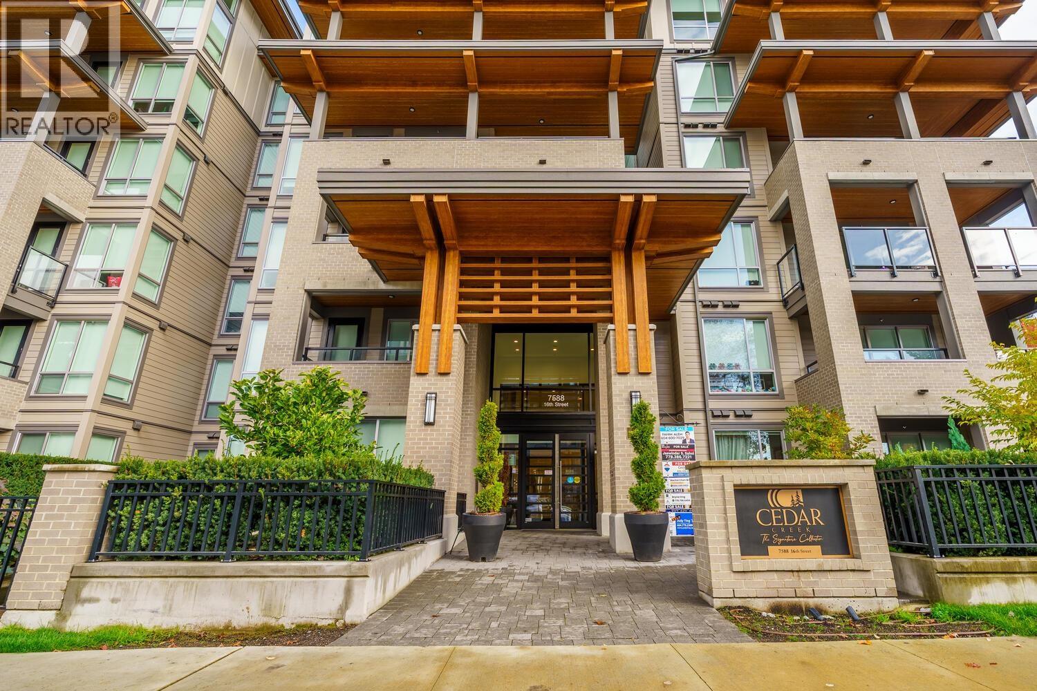 313 7588 16th Street, Burnaby, British Columbia  V3N 0H8 - Photo 2 - R3066621