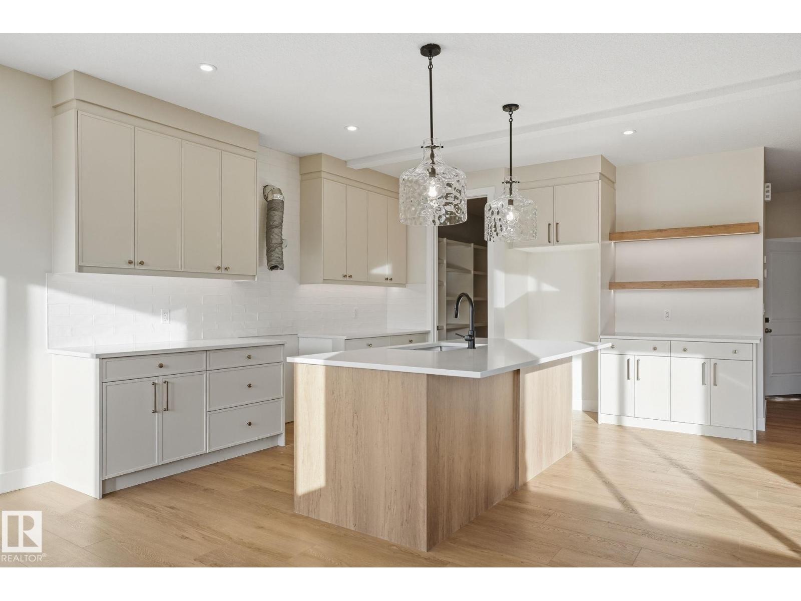 721 Astoria Wy, Devon, Alberta  T9G 0M7 - Photo 2 - E4465591