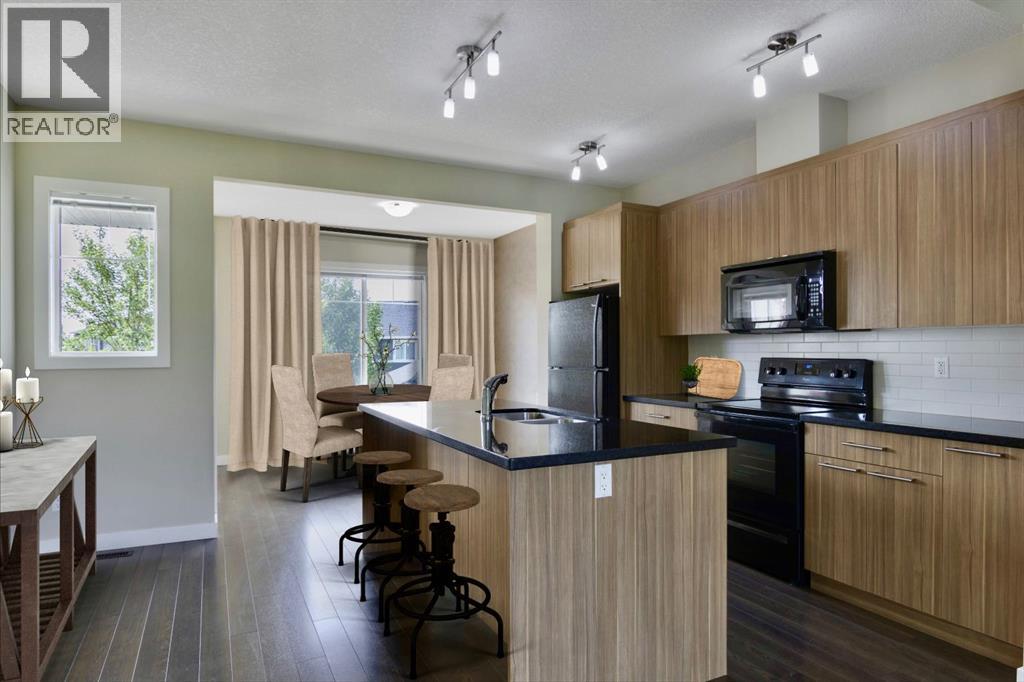 105, 300 Marina Drive, Chestermere, Alberta  T1X 0P6 - Photo 2 - A2262037