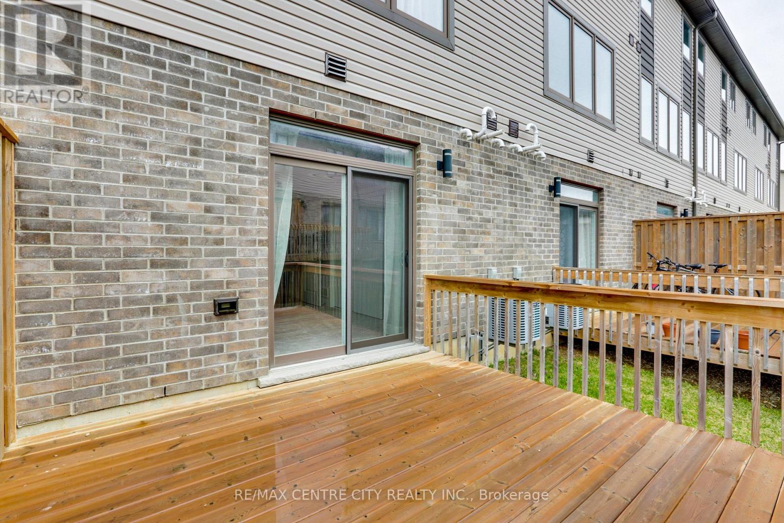 106 - 2070 Meadowgate Boulevard, London South, Ontario  N6M 1C6 - Photo 12 - X12545686
