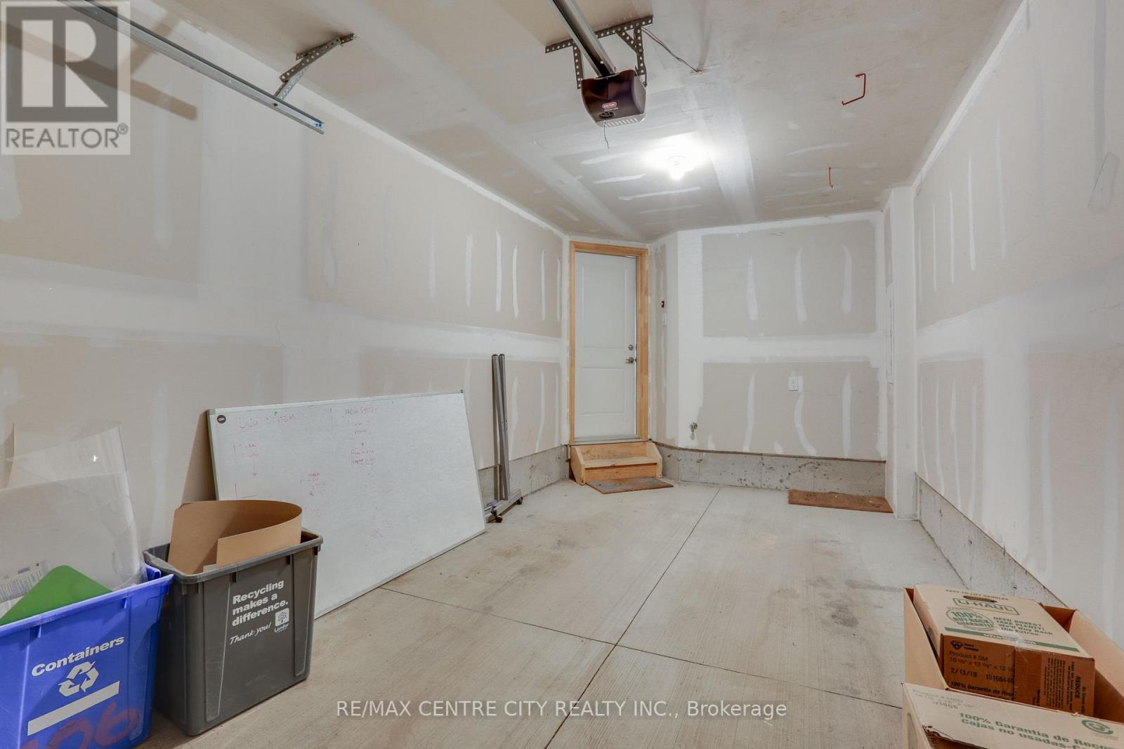 106 - 2070 Meadowgate Boulevard, London South, Ontario  N6M 1C6 - Photo 15 - X12545686