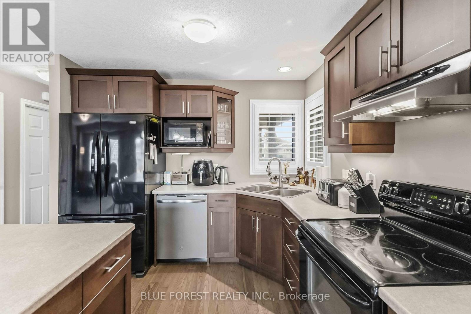 77 Pine Valley Drive, St. Thomas, Ontario N5P 0B3 - Photo 13 - X12545722