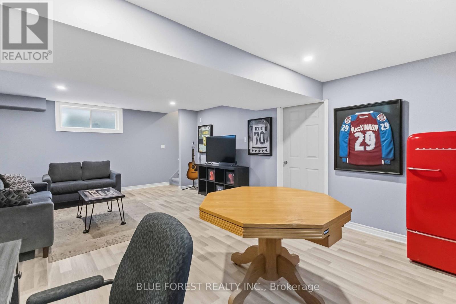 77 Pine Valley Drive, St. Thomas, Ontario N5P 0B3 - Photo 34 - X12545722