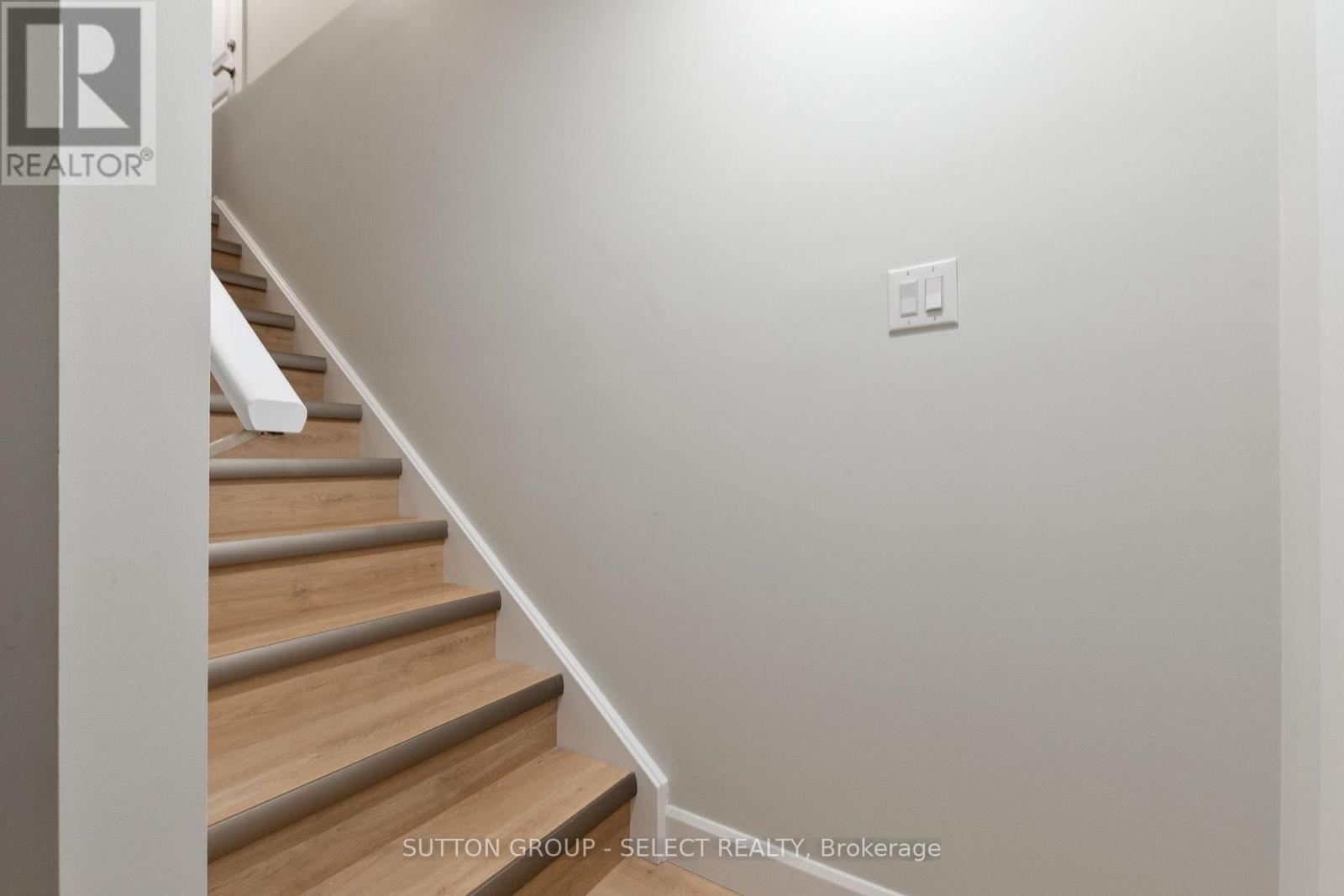 Lower - 2269 Southport Crescent, London South, Ontario  N6M 0H9 - Photo 3 - X12545724