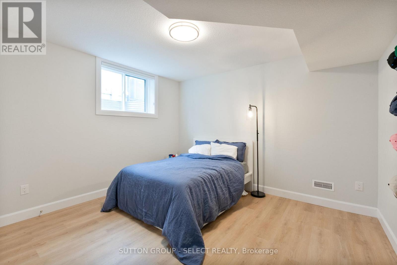 Lower - 2269 Southport Crescent, London South, Ontario  N6M 0H9 - Photo 8 - X12545724