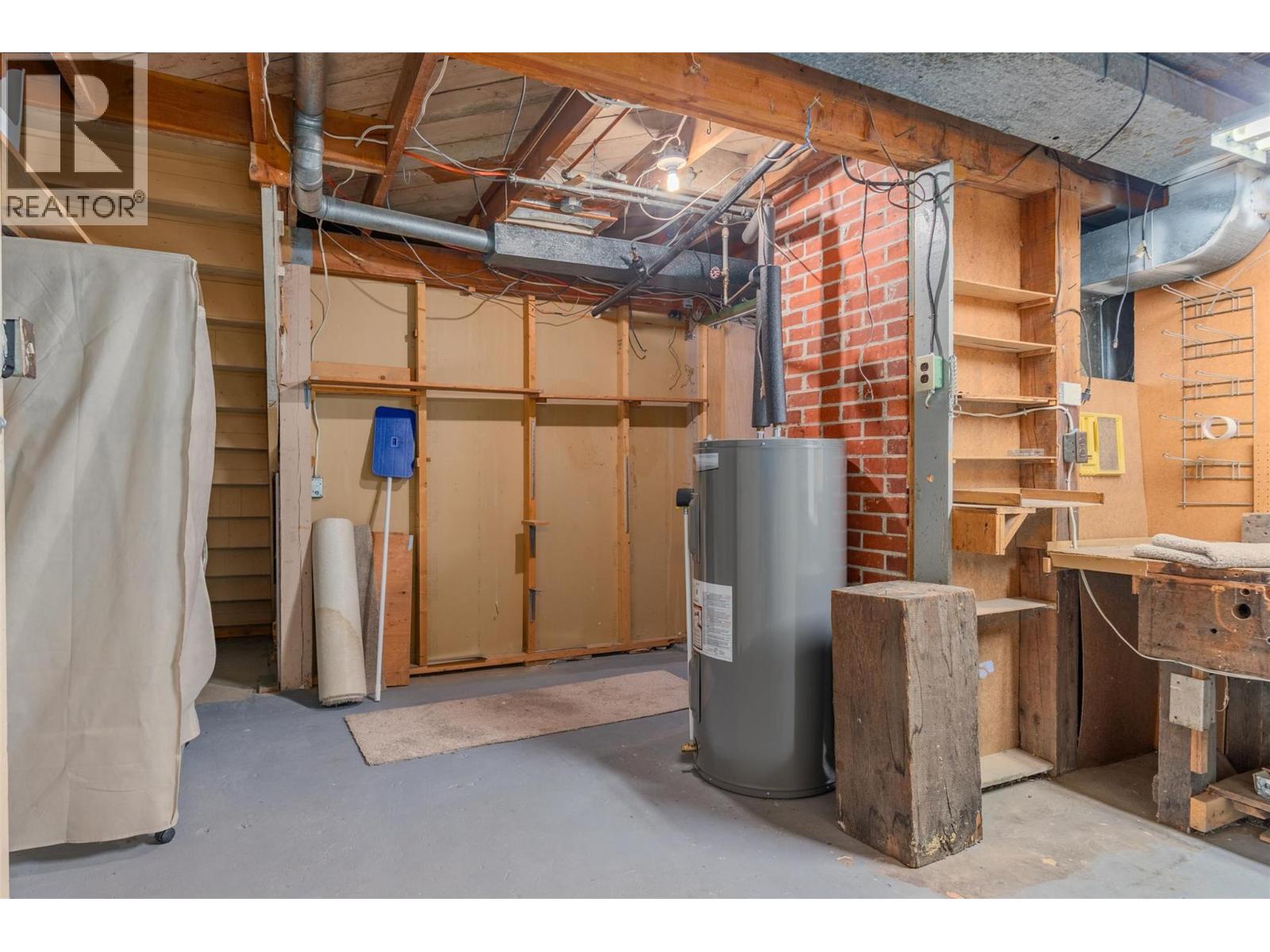 1329 Columbia Avenue, Trail, British Columbia  V1R 1J5 - Photo 32 - 10369186