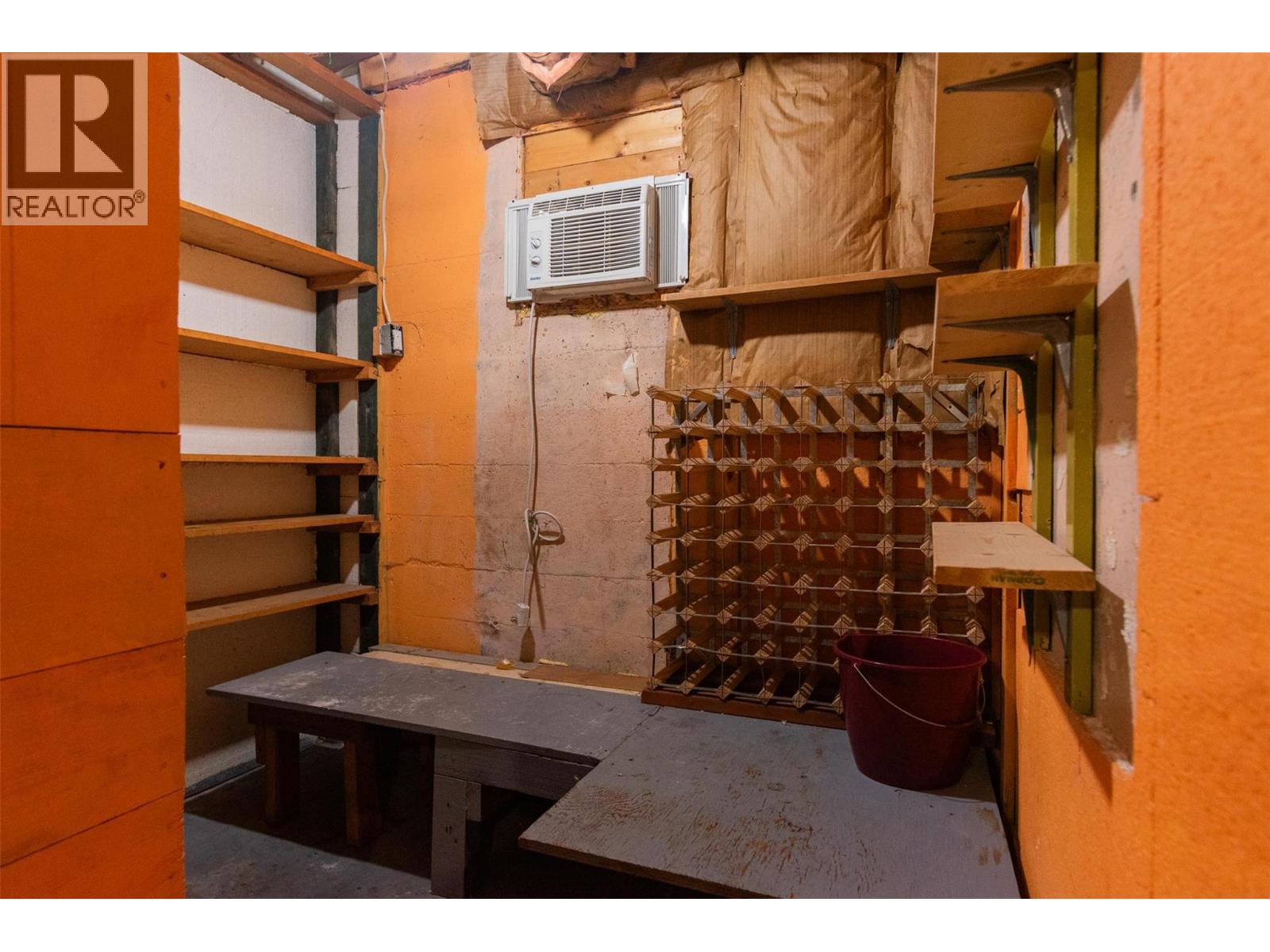 1329 Columbia Avenue, Trail, British Columbia  V1R 1J5 - Photo 33 - 10369186