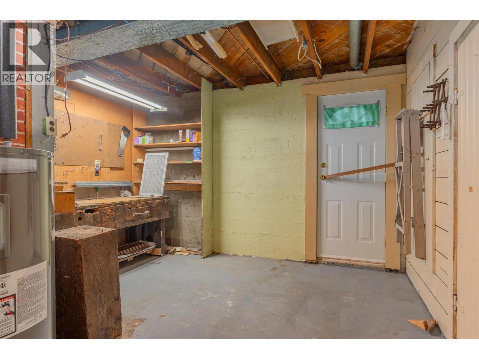 1329 Columbia Avenue, Trail, British Columbia  V1R 1J5 - Photo 30 - 10369186