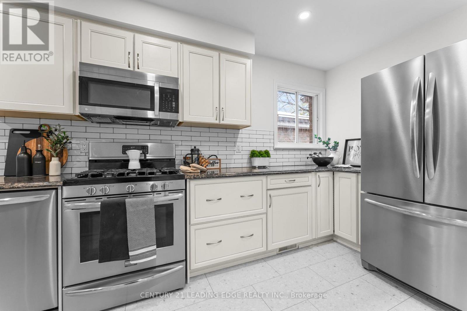 1671 Alwin Circle, Pickering, Ontario  L1V 2W1 - Photo 14 - E12545458