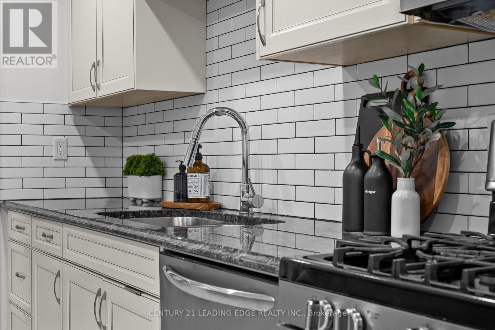 1671 Alwin Circle, Pickering, Ontario  L1V 2W1 - Photo 16 - E12545458