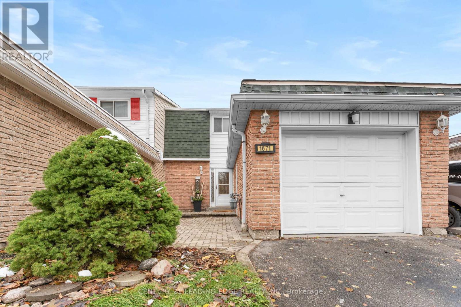 1671 Alwin Circle, Pickering, Ontario  L1V 2W1 - Photo 3 - E12545458