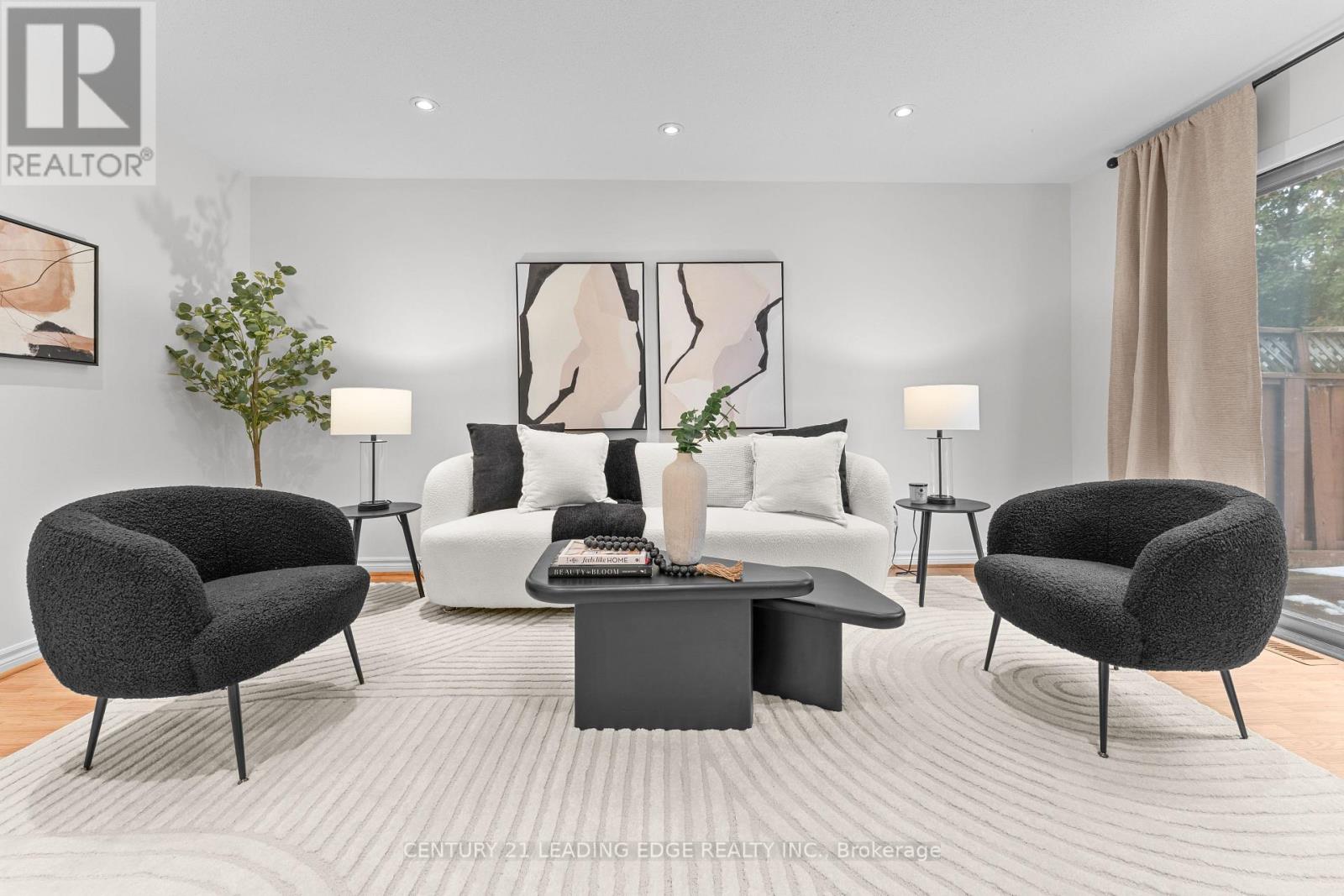 1671 Alwin Circle, Pickering, Ontario  L1V 2W1 - Photo 5 - E12545458