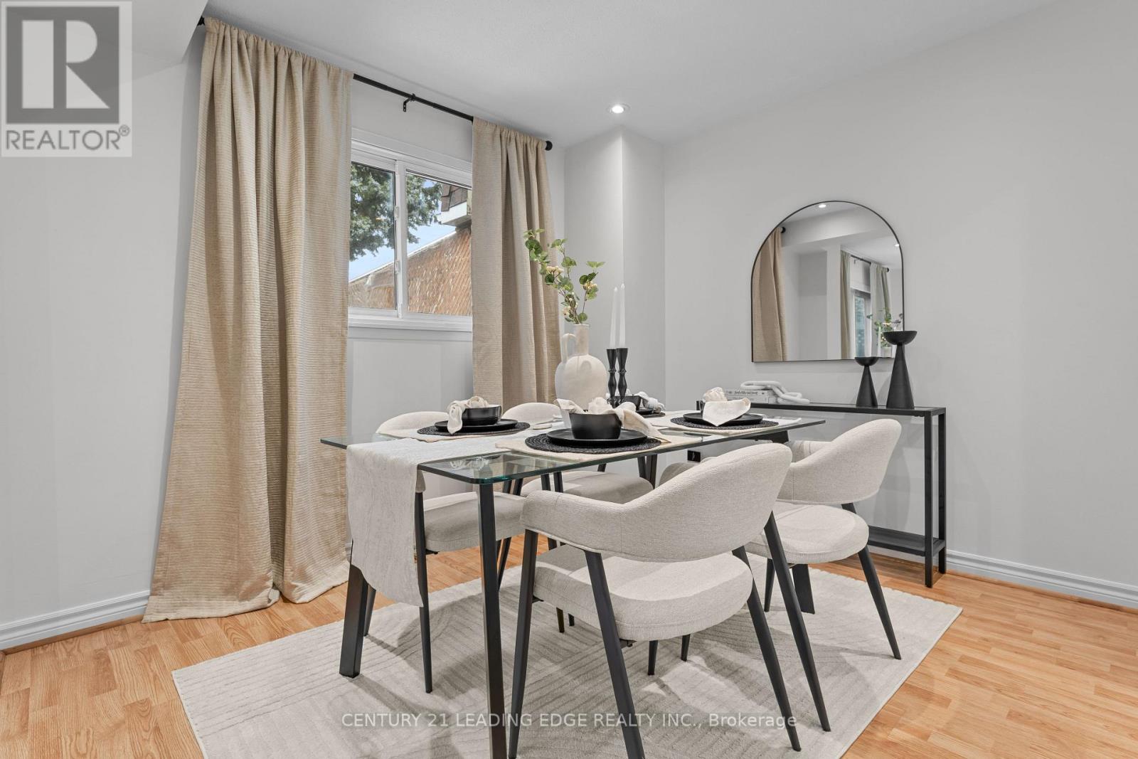 1671 Alwin Circle, Pickering, Ontario  L1V 2W1 - Photo 9 - E12545458