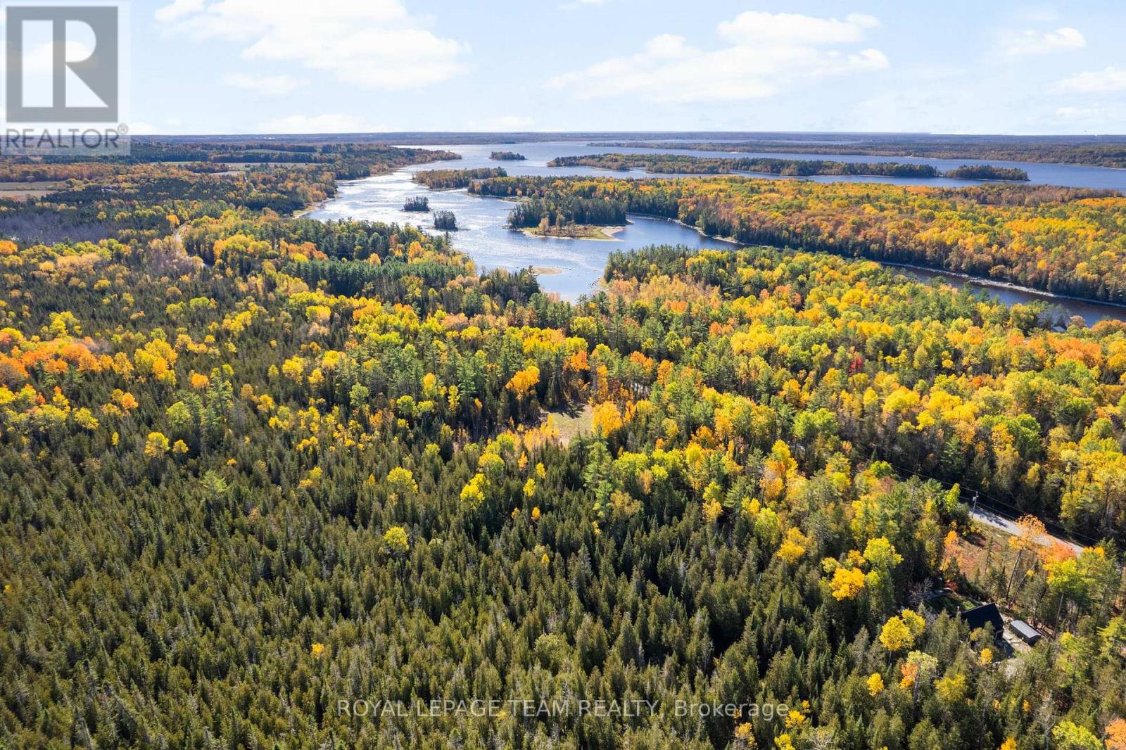 1034 Rapid Road, Whitewater Region, Ontario K0J 2L0 - Photo 13 - X12289906