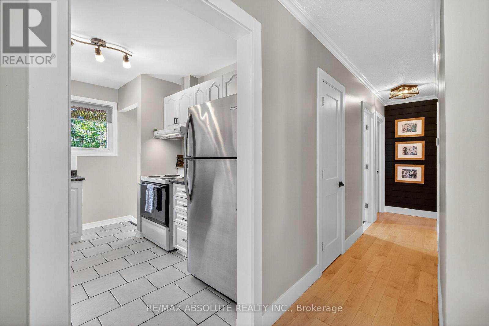 2186 Tawney Road, Ottawa, Ontario  K1G 1C5 - Photo 12 - X12545536