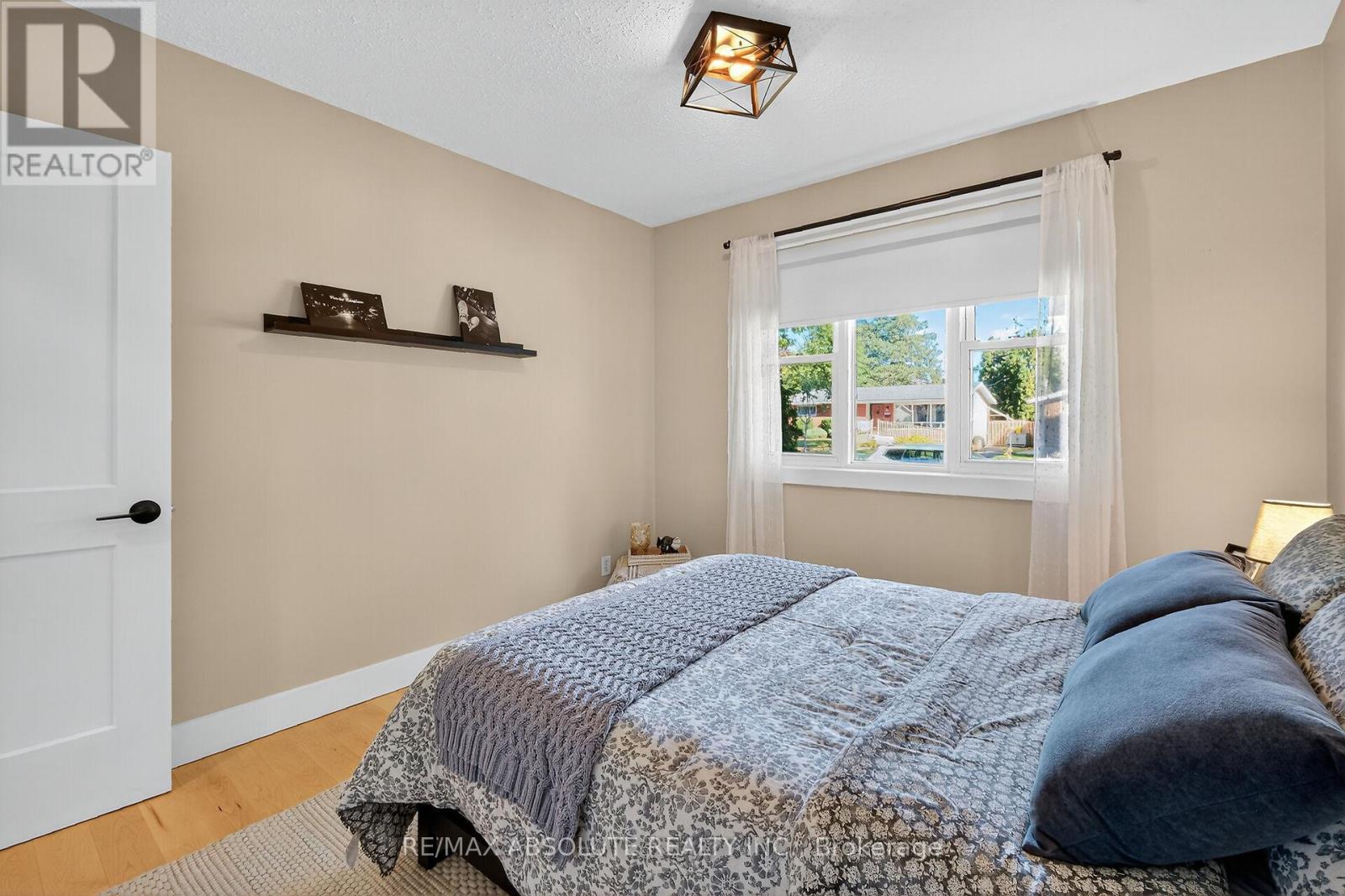 2186 Tawney Road, Ottawa, Ontario  K1G 1C5 - Photo 21 - X12545536