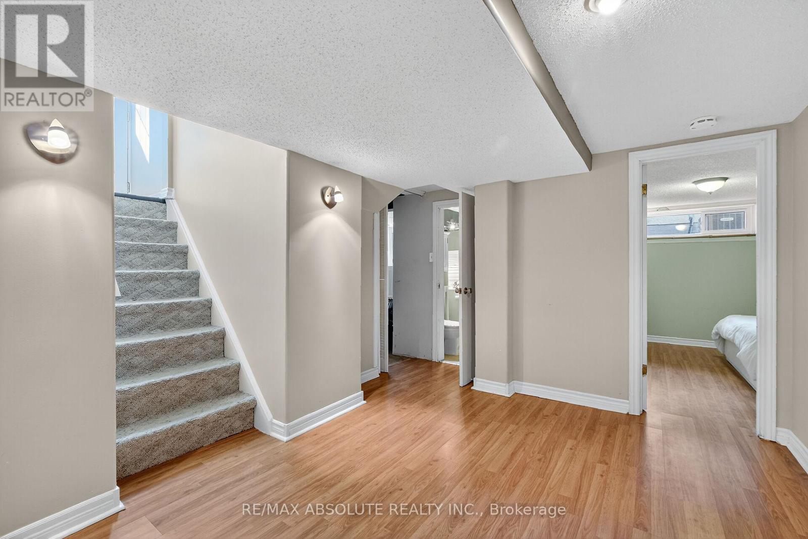 2186 Tawney Road, Ottawa, Ontario  K1G 1C5 - Photo 34 - X12545536